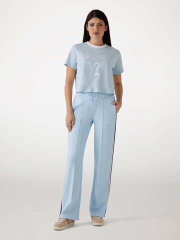 GUESS T-Shirt 'Boxy' in Blau