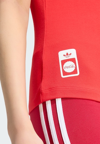 ADIDAS ORIGINALS - Camiseta en rojo