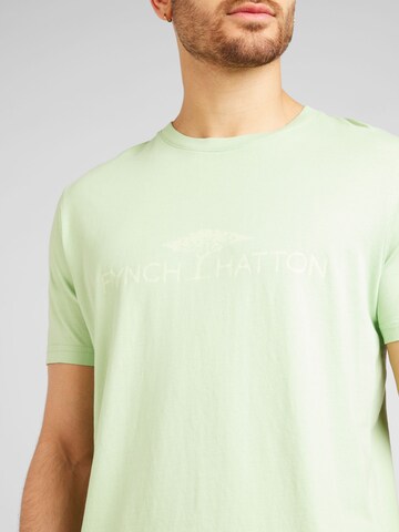 Tricou de la FYNCH-HATTON pe verde