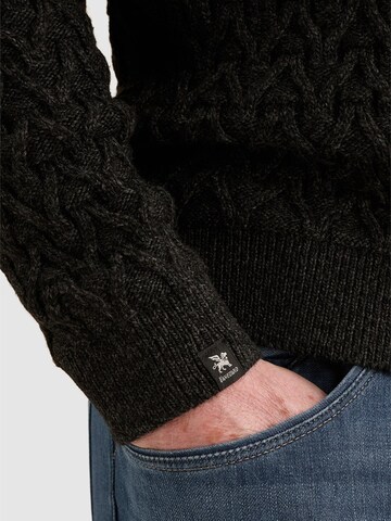 Pull-over 'Pullover in a wool blend with half-zip' VANGUARD en noir