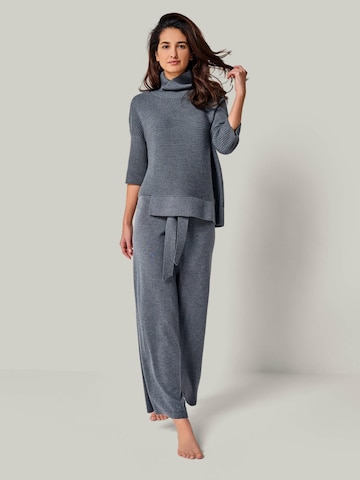 Tenue d'intérieur 'LOUNGEWEAR SET - Pullover Bailey & Pants Bailey' YOU LOOK PERFECT en gris : devant