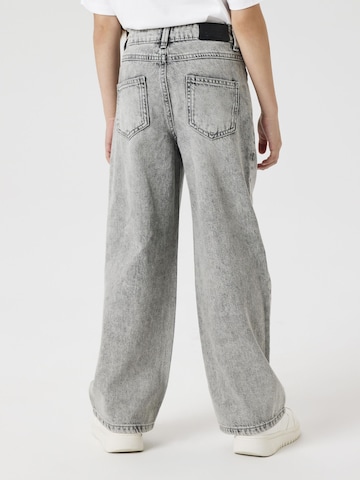 Wide leg Jeans 'NKFRose' di NAME IT in grigio