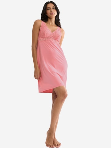 TRIUMPH Nachthemd ' Red Label Timeless Sensuality ' in Pink