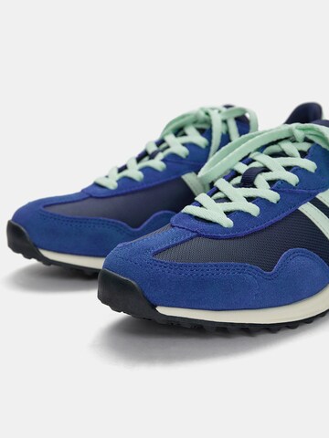 Pull&Bear Sneaker in Blau
