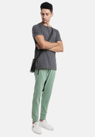 Campus Sutra Regular Pants in Green