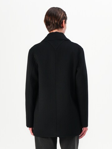 TOMMY HILFIGER Tussenmantel in Zwart: terug