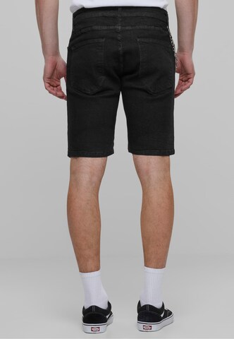 2Y Premium Regular Shorts in Schwarz