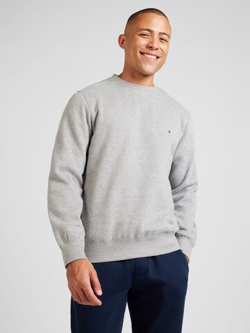 TOMMY HILFIGER Sweatshirt 'Essential' in Grey: front