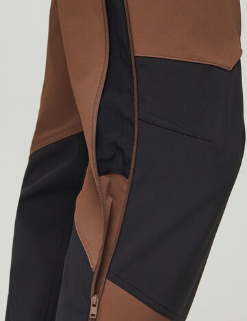 MAMMUT Regular Outdoor Pants in Brown