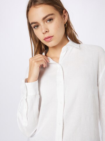 Club Monaco - Blusa en blanco