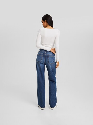 Wide leg Jeans de la Bershka pe albastru