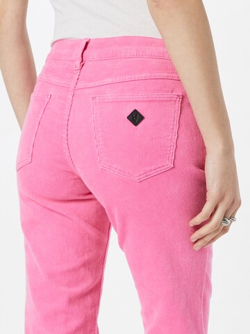 Abrand Flared Jeans in Pink