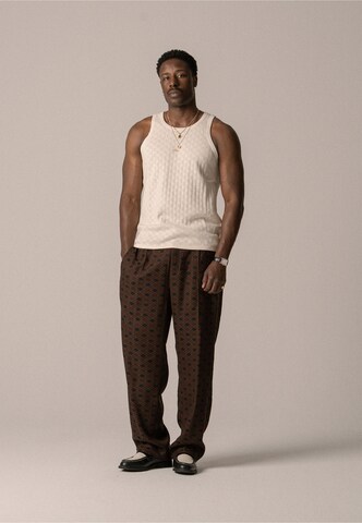 Maglietta di BLKVIS in bianco