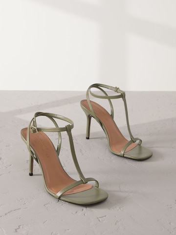 Next Sandalen met riem 'Signature Premium' in Groen