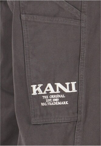 Regular Pantalon Karl Kani en gris