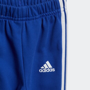 ADIDAS SPORTSWEAR Trainingsanzug 'Essentials 3-Stripes' in Grau