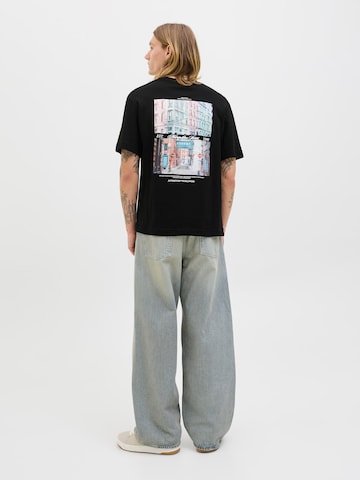 Tricou 'JORBILLYBURG' de la JACK & JONES pe negru: față
