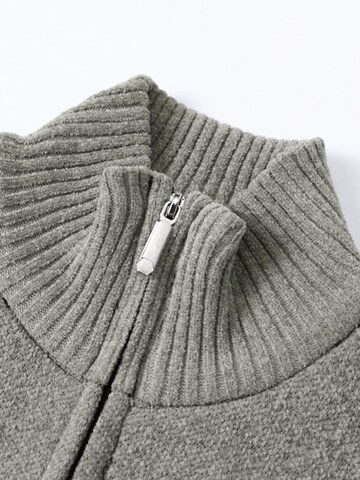 Youthup Knit Cardigan in Grey