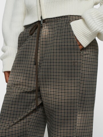 10Days Tapered Trousers in Beige