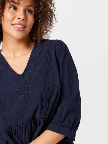 Vero Moda Curve Blouse in Blauw