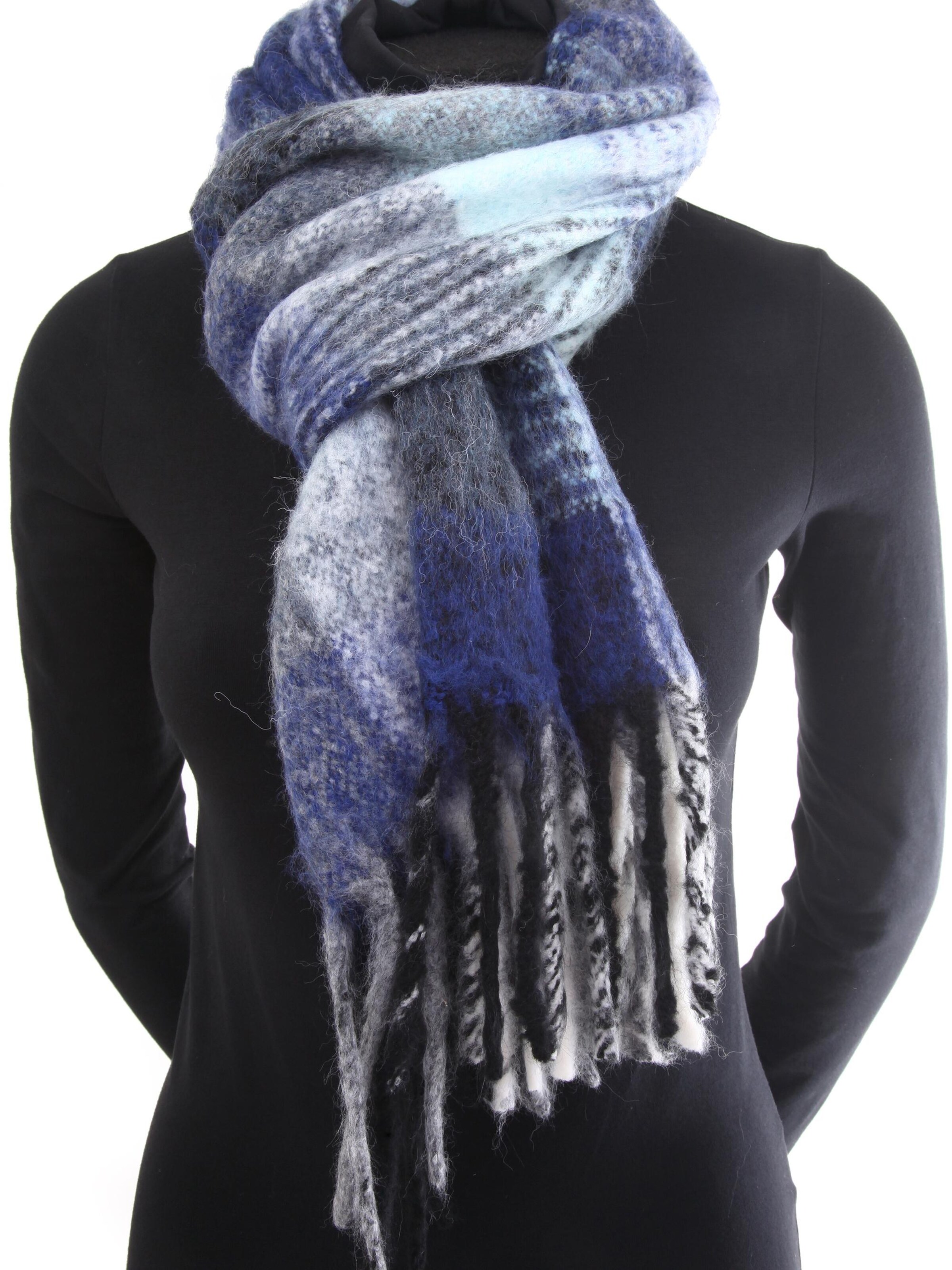 COLLEZIONE ALESSANDRO Scarf 'Beth' in Blue