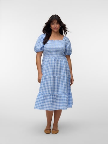Vero Moda Curve Dress 'VMCCARRIE' in Blue: front