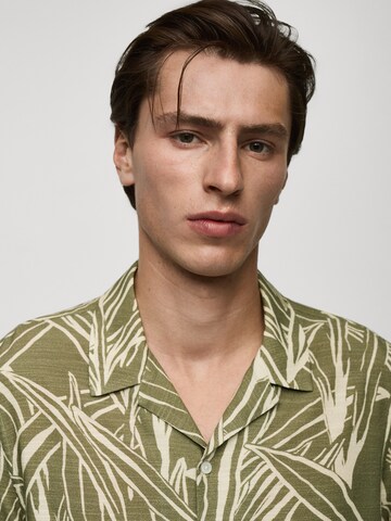 MANGO MAN Regular fit Overhemd 'Bombay' in Groen