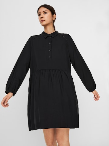 VERO MODA - Vestidos camiseiros 'Fay' em preto