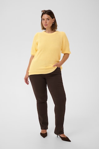 KAFFE CURVE Sweater in Yellow