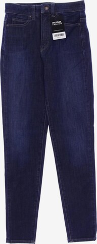 UNIQLO Jeans in 24 in Blue: front