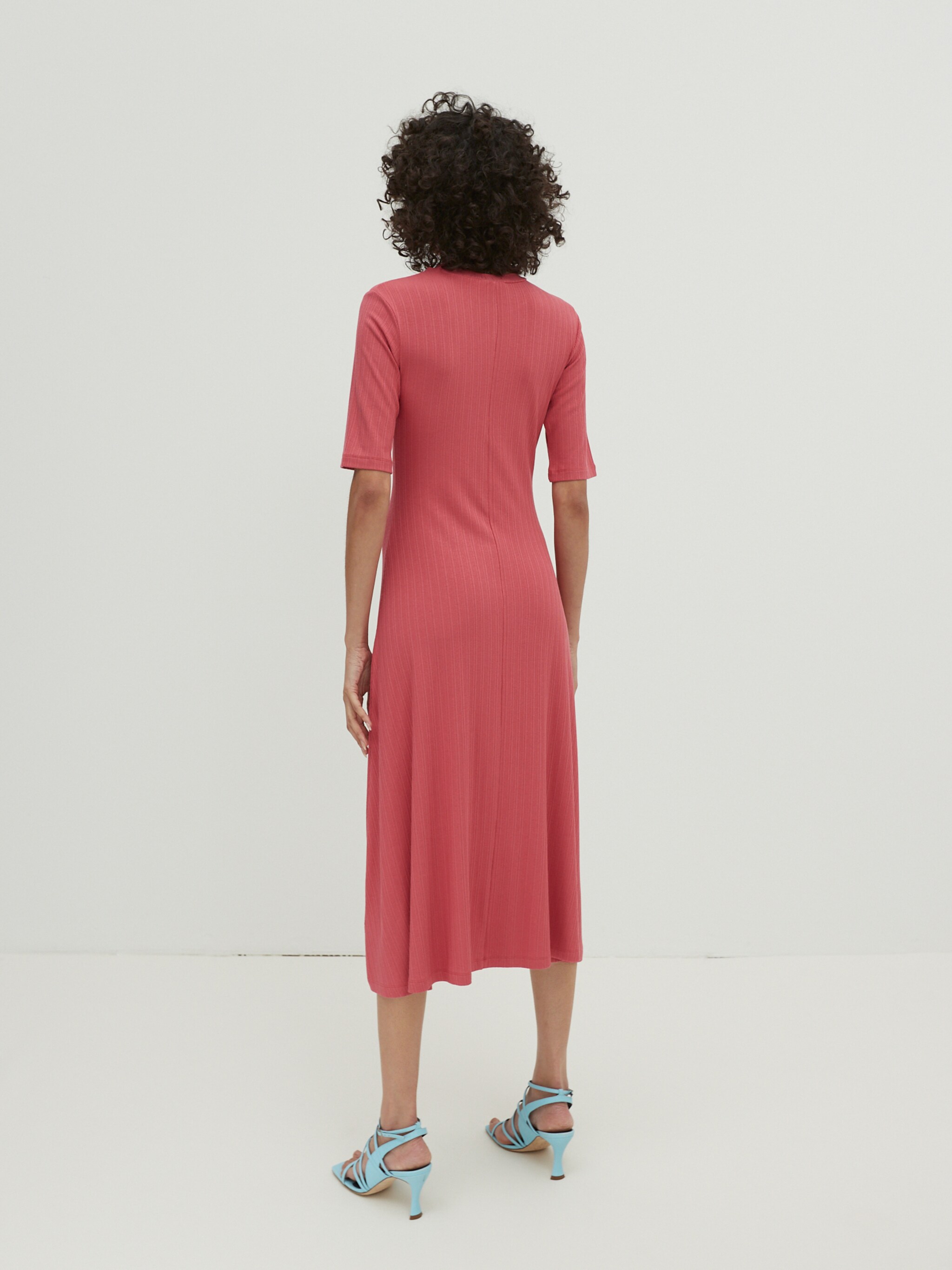 EDITED Producten Jurk 'Tayla' Bessen