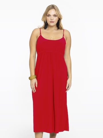 Yoek Dress in Red: front