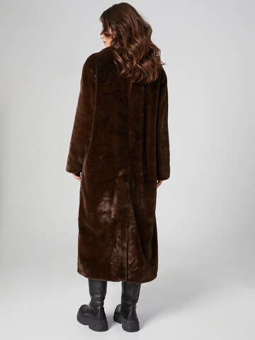 millane Between-seasons coat 'Eva' in Brown