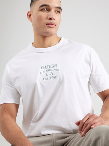 GUESS Футболка в Белый