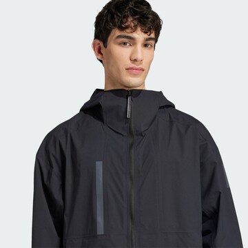 Veste de sport 'Myshelter' ADIDAS SPORTSWEAR en noir