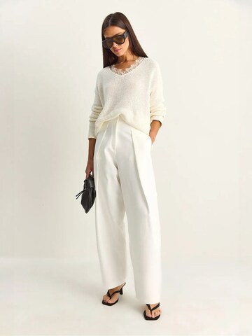Bianco Lucci Wide leg Pleat-front trousers 'Hose' in White