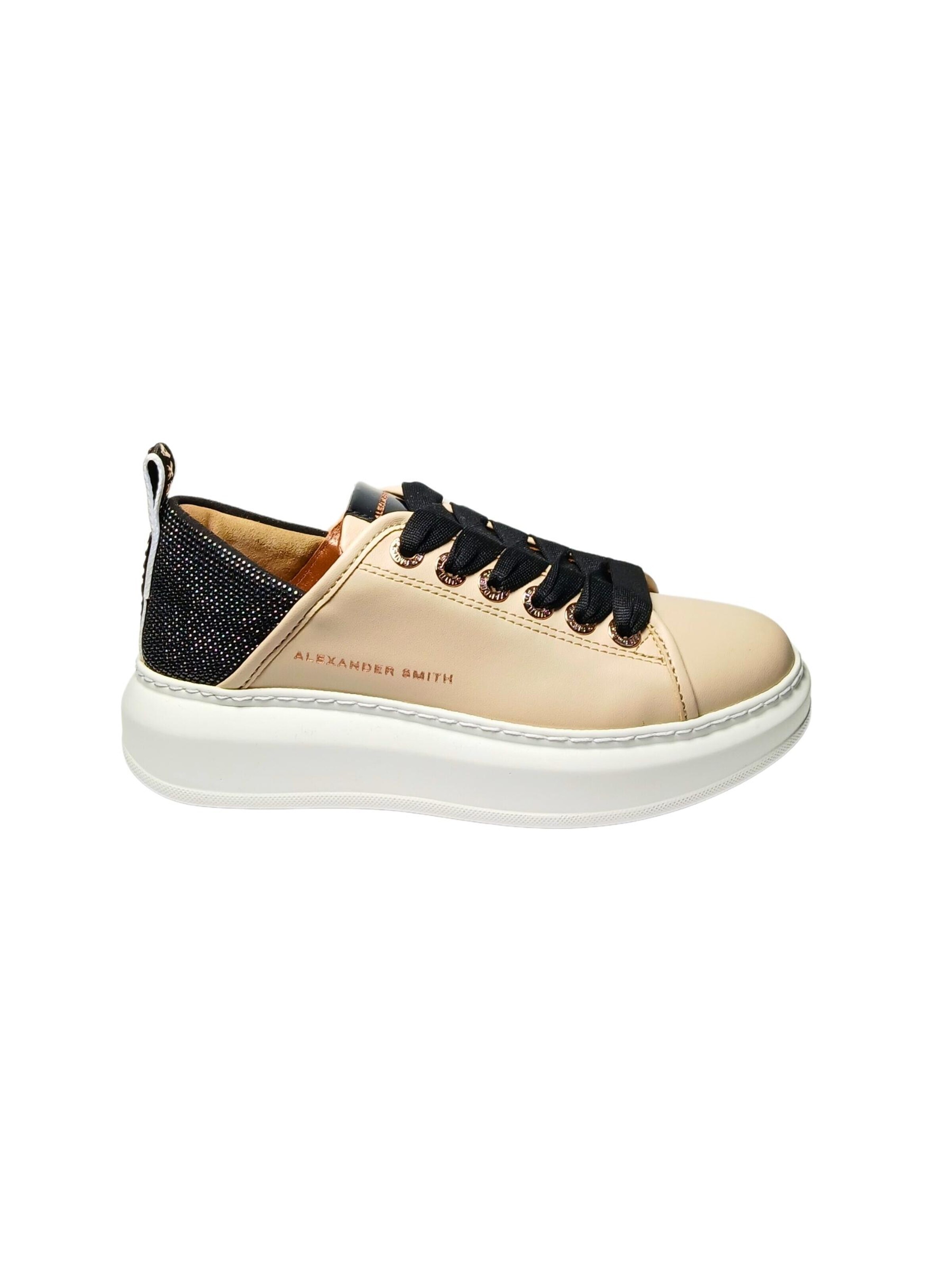 Scarpa stringata di Alexander Smith in beige: frontale
