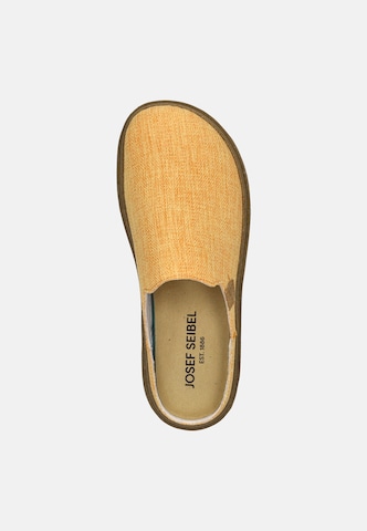 JOSEF SEIBEL Huisschoenen 'Carmaux 01' in Geel