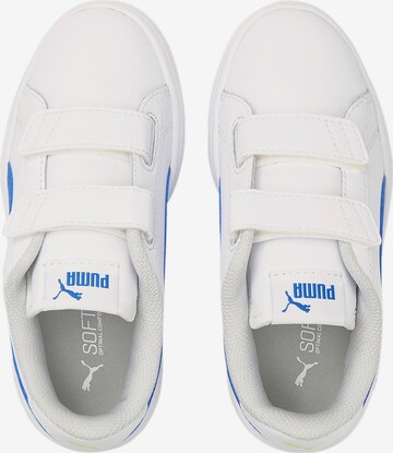 Sneaker 'Smash V2' de la PUMA pe alb