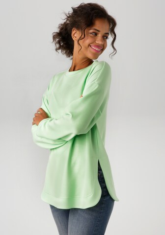 Aniston CASUAL Sweatshirt in Grün: Vorderseite