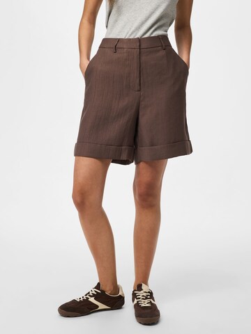 PIECES Regular Broek 'PCGerry' in Bruin: voorkant