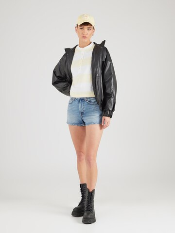 Calvin Klein Jeans - Camiseta 'VARSITY' en amarillo