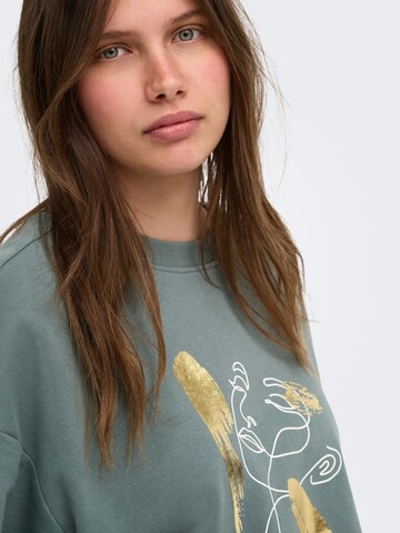 Sweat-shirt 'ONLBrooky' ONLY en vert
