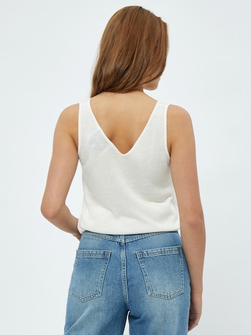 Top in maglia 'Carli' di minus in bianco