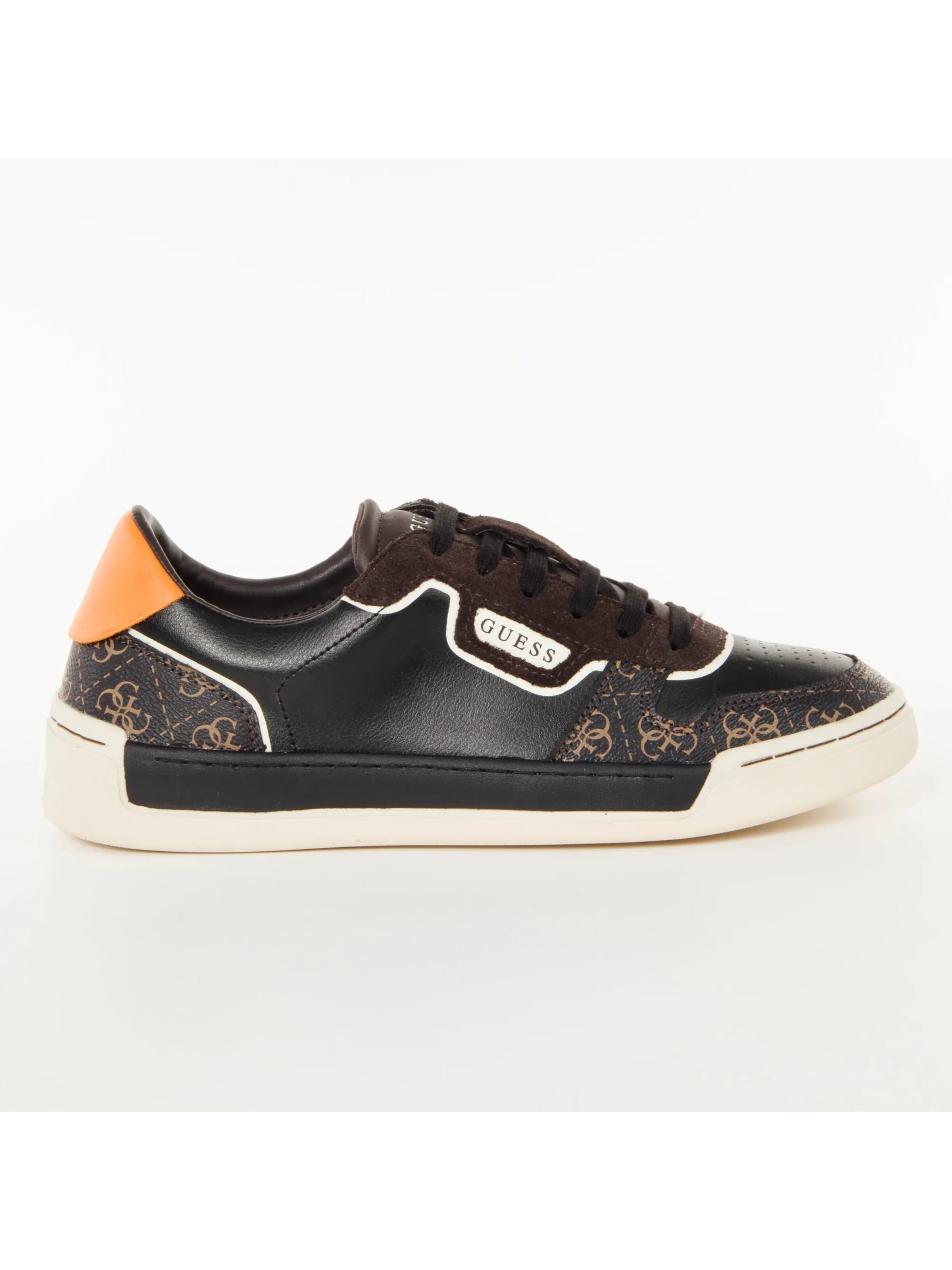 GUESS - Zapatos con cordón 'Essentials' en negro: frente