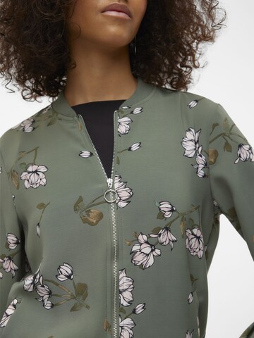 Veste mi-saison VERO MODA en vert
