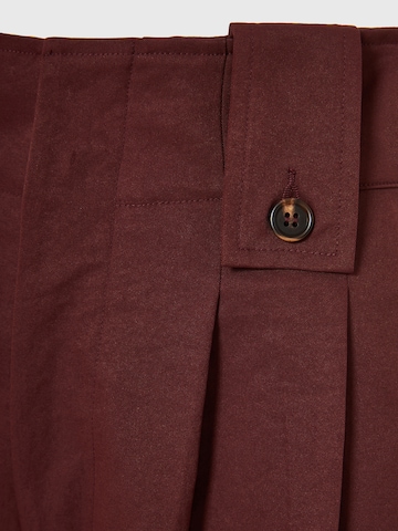 Funky Buddha Normální Kalhoty se sklady v pase – červená