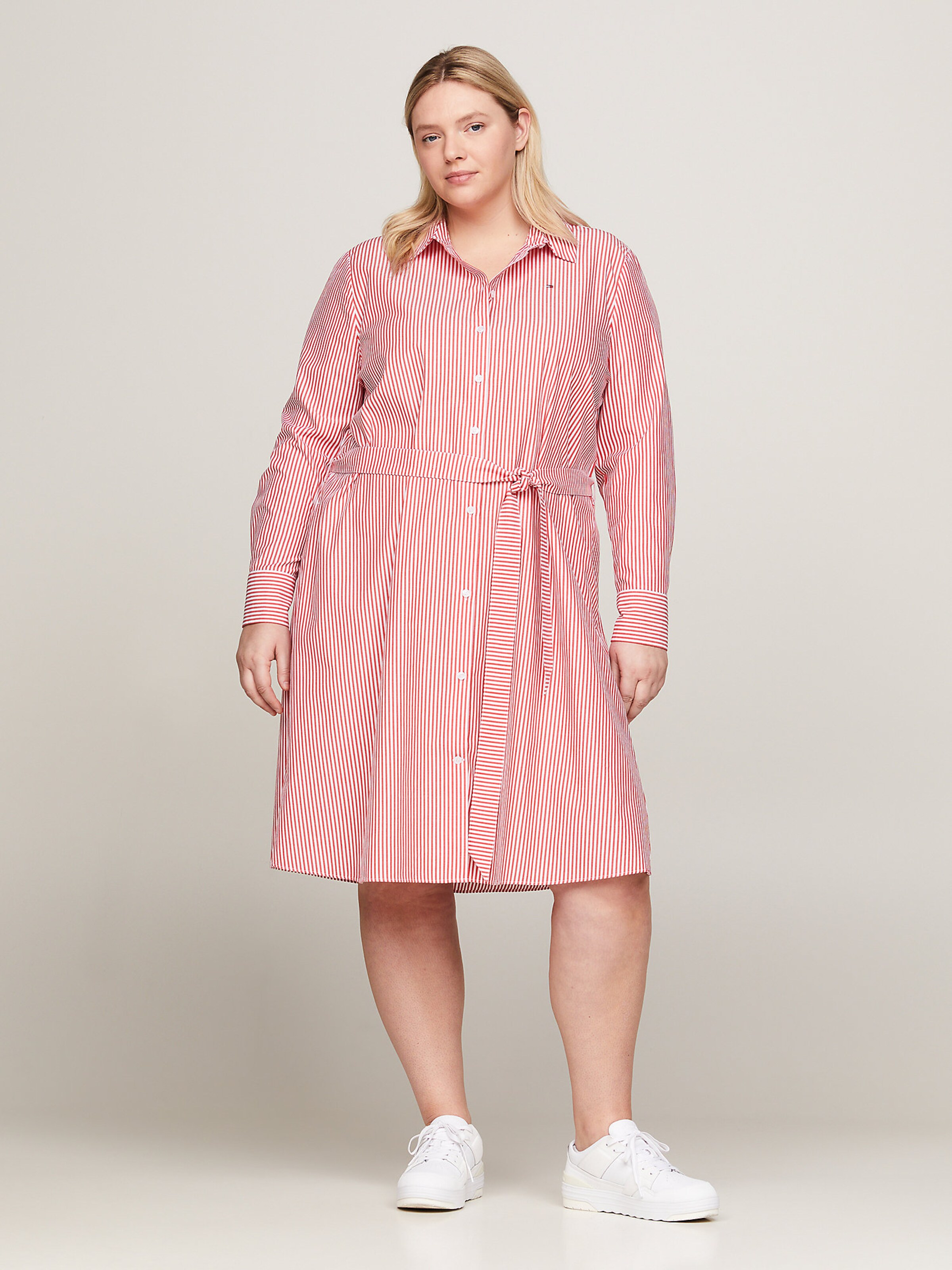 Robe chemise Essential Ithaca Tommy Hilfiger Curve en Rouge ABOUT YOU