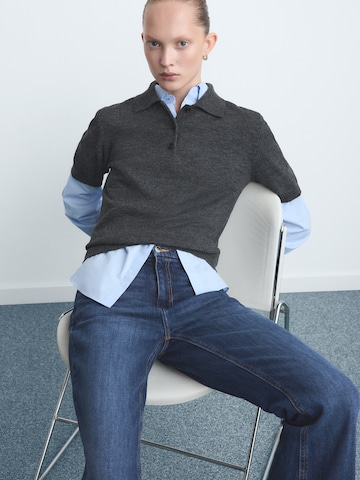 MANGO Разкроени Дънки 'VIOLETA' в синьо