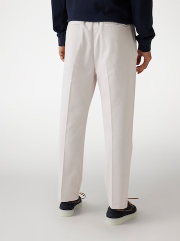 GUESS Slimfit Chinohose in Weiß